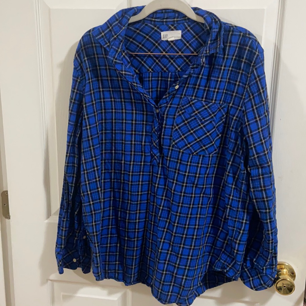 Gap Half Button Flannel